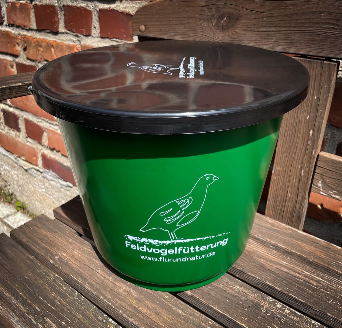 Futtereimer für Rebhühner, Fasane, Feldhamster, Singvögel